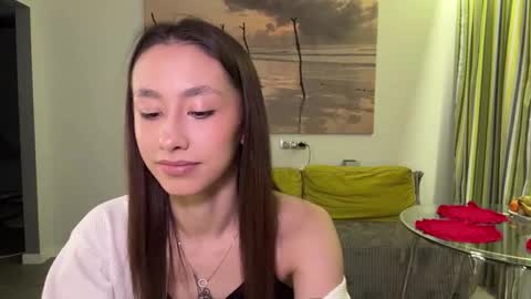 Snapshot of adelaidethilges chatting on 03/03/26, 08:15 Stella online show from 03/03/26, 08:15