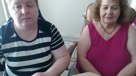 AdelAndSofia online show from 01/14/26, 09:26