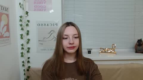 Snapshot of adele0_0 chatting on 01/13/25, 03:26 Adele online show from 01/13/25, 03:26