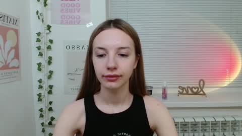 Snapshot of adele0_0 chatting on 01/18/25, 02:44 Adele online show from 01/18/25, 02:44