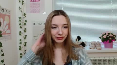 Snapshot of adele0_0 chatting on 02/09/25, 12:52 Adele online show from 02/09/25, 12:52