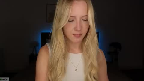 Snapshot of adele_armas chatting on 03/14/26, 09:20 Adele online show from 03/14/26, 09:20