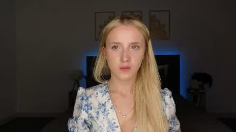 Snapshot of adele_armas chatting on 07/31/26, 09:25 Adele online show from 07/31/26, 09:25