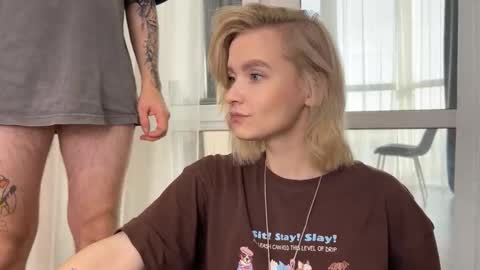 Adele Nick online show from 11/19/25, 08:47