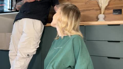 Adele Nick online show from 04/02/26, 08:12