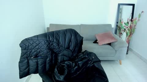 Carolina online show from 10/15/25, 10:26