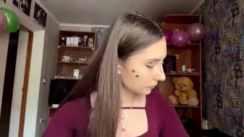 Snapshot of adeleapel chatting on 02/18/26, 10:11 Poly online show from 02/18/26, 10:11