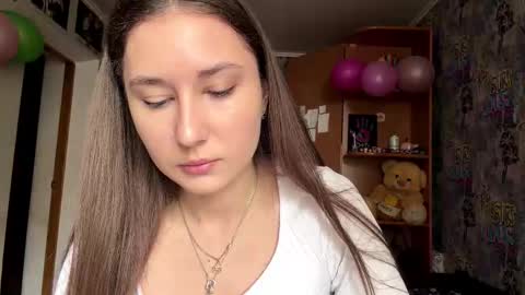 Snapshot of adeleapel chatting on 03/04/26, 09:04 Poly online show from 03/04/26, 09:04