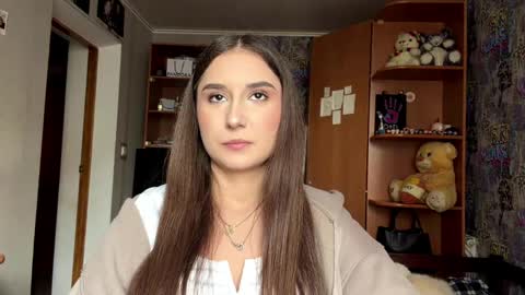 Poly online show from 04/08/26, 11:10