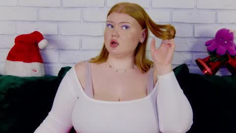 adelemoor online show from 12/25/24, 07:35