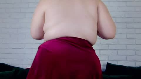 adelemoor online show from 01/17/25, 08:11