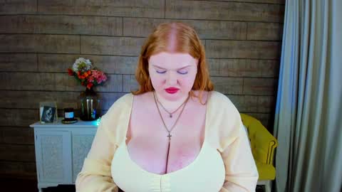 adelemoor online show from 02/08/25, 11:13