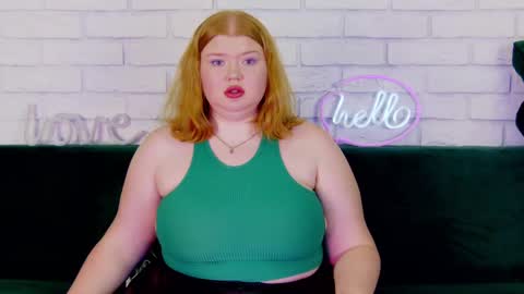 adelemoor online show from 02/09/25, 10:43