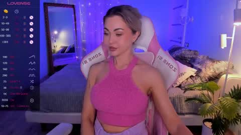 Adele online show from 04/15/26, 02:07