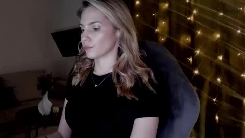 Adele Shine online show from 03/07/25, 02:12