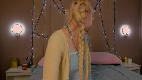 adelesilvy online show from 03/21/26, 01:43