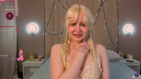 adelesilvy online show from 04/11/26, 01:54