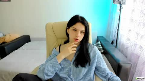 adelina_xxx online show from 05/20/26, 10:54
