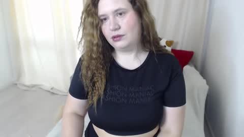 adelinalawson online show from 03/05/25, 05:29