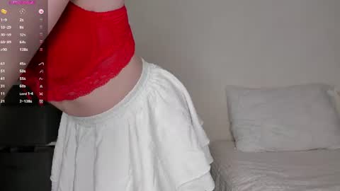 Snapshot of adelins_peach chatting on 07/24/26, 11:41 adelins_peach online show from 07/24/26, 11:41