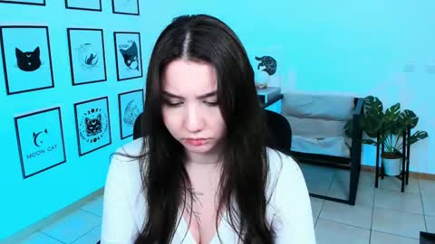 Snapshot of adelleb chatting on 02/25/25, 02:33 Your sweet girl online show from 02/25/25, 02:33