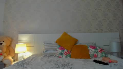 adellegirl online show from 02/19/25, 04:11