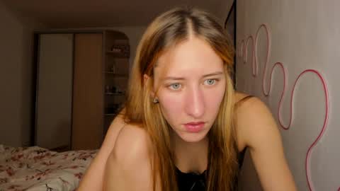 Adell online show from 05/20/26, 09:43