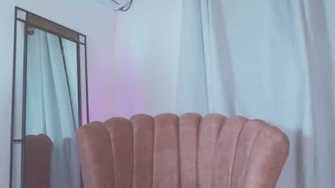  instragram adelyn 111 online show from 03/06/25, 04:52