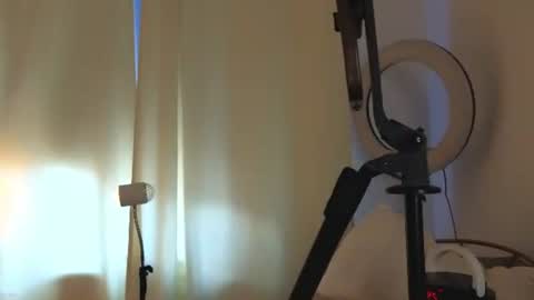 Snapshot of adencianey chatting on 07/19/26, 01:15 Selestia online show from 07/19/26, 01:15