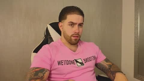 Ades online show from 11/16/25, 12:00