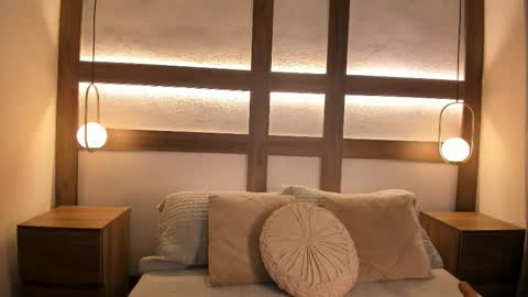 Adhara  online show from 11/14/25, 03:38