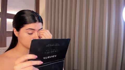 Adhara  online show from 03/01/26, 12:18