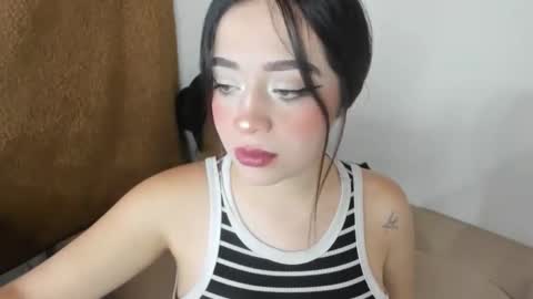 Snapshot of adhara_f chatting on 10/13/25, 03:17 AdaraForest online show from 10/13/25, 03:17