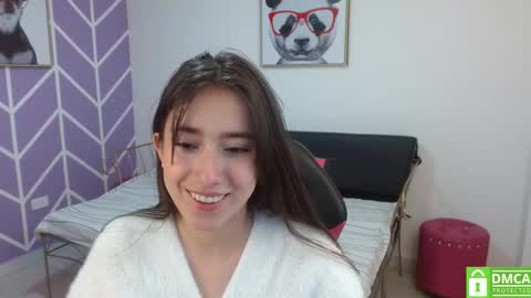 Adhara online show from 10/04/25, 01:09