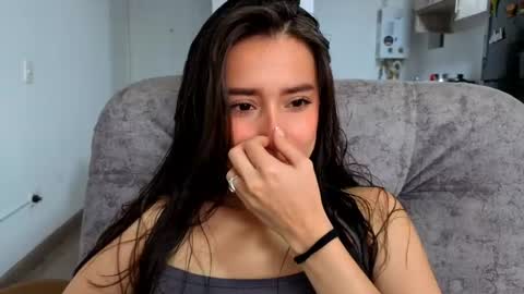 Snapshot of adhara_kitten chatting on 05/25/26, 01:50 Adhara online show from 05/25/26, 01:50