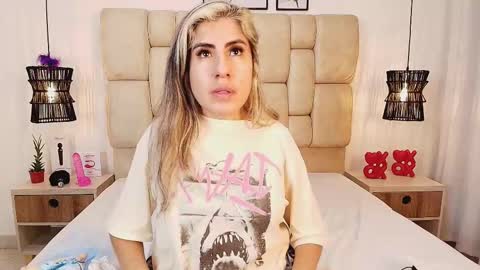 AdharaSmithh online show from 03/04/25, 08:38