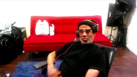 adick_ting online show from 03/10/25, 06:49