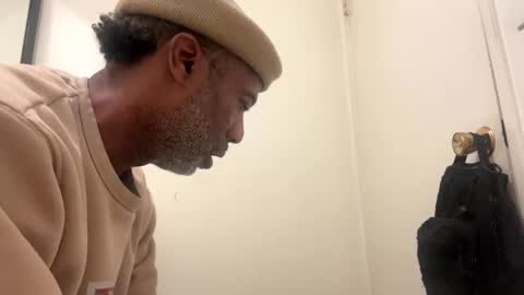 Snapshot of adick_ting chatting on 01/16/26, 01:48 adick_ting online show from 01/16/26, 01:48