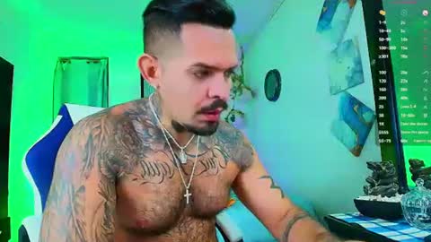 Snapshot of adil_aminn chatting on 11/05/25, 11:21 DALIL ADIL AMIN online show from 11/05/25, 11:21