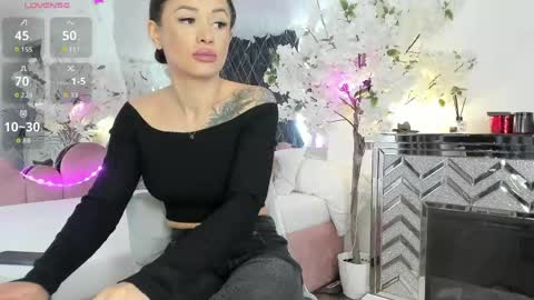 Adona online show from 04/23/26, 05:30