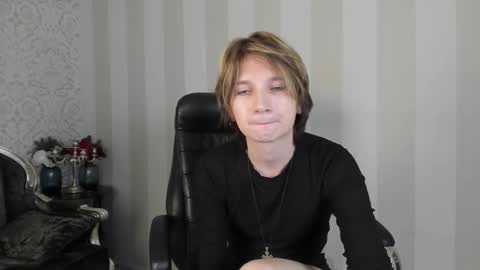 Snapshot of adonbev chatting on 03/27/26, 08:26 adonbev online show from 03/27/26, 08:26