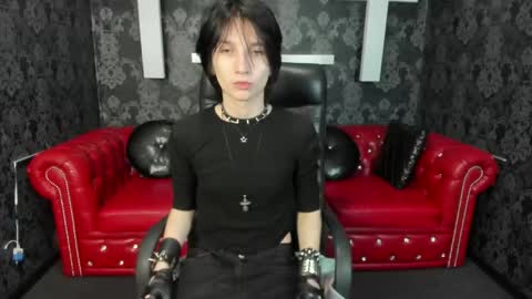 Snapshot of adonbev chatting on 04/15/26, 05:14 adonbev online show from 04/15/26, 05:14