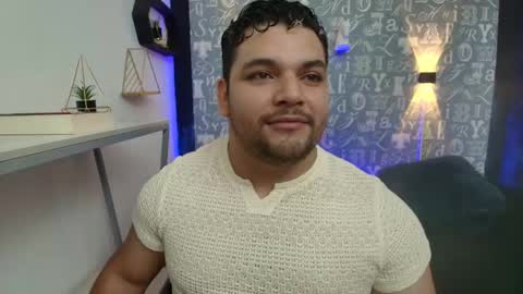 ADONIS online show from 10/02/25, 06:48