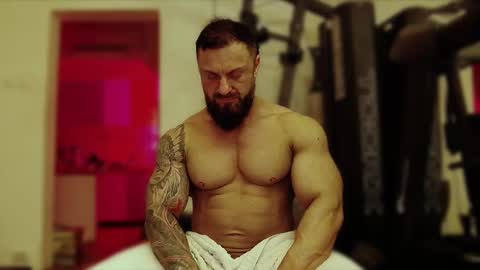 Adonis online show from 03/10/25, 10:34