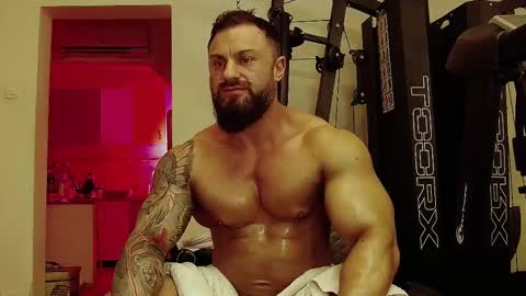 Adonis online show from 03/11/25, 10:20