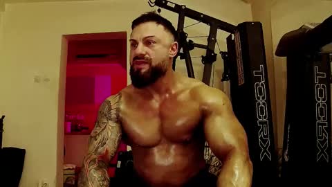 Adonis online show from 09/12/25, 09:48