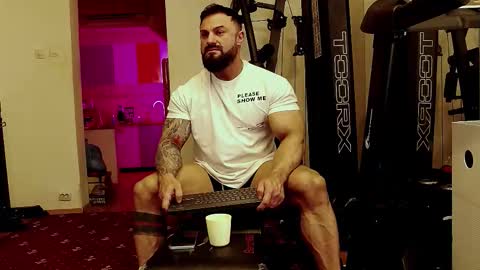 Adonis online show from 09/30/25, 04:56