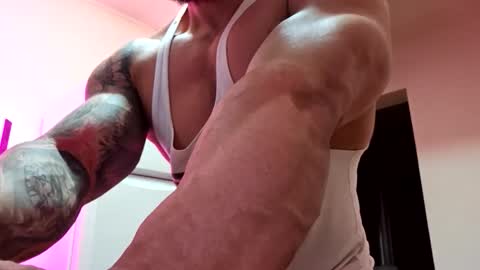 Adonis online show from 11/05/25, 09:20