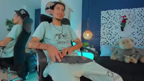 adonis_wb online show from 11/19/25, 02:11