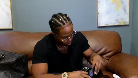 Snapshot of adonisknigh chatting on 01/30/25, 12:06 Adonis Knight  online show from 01/30/25, 12:06